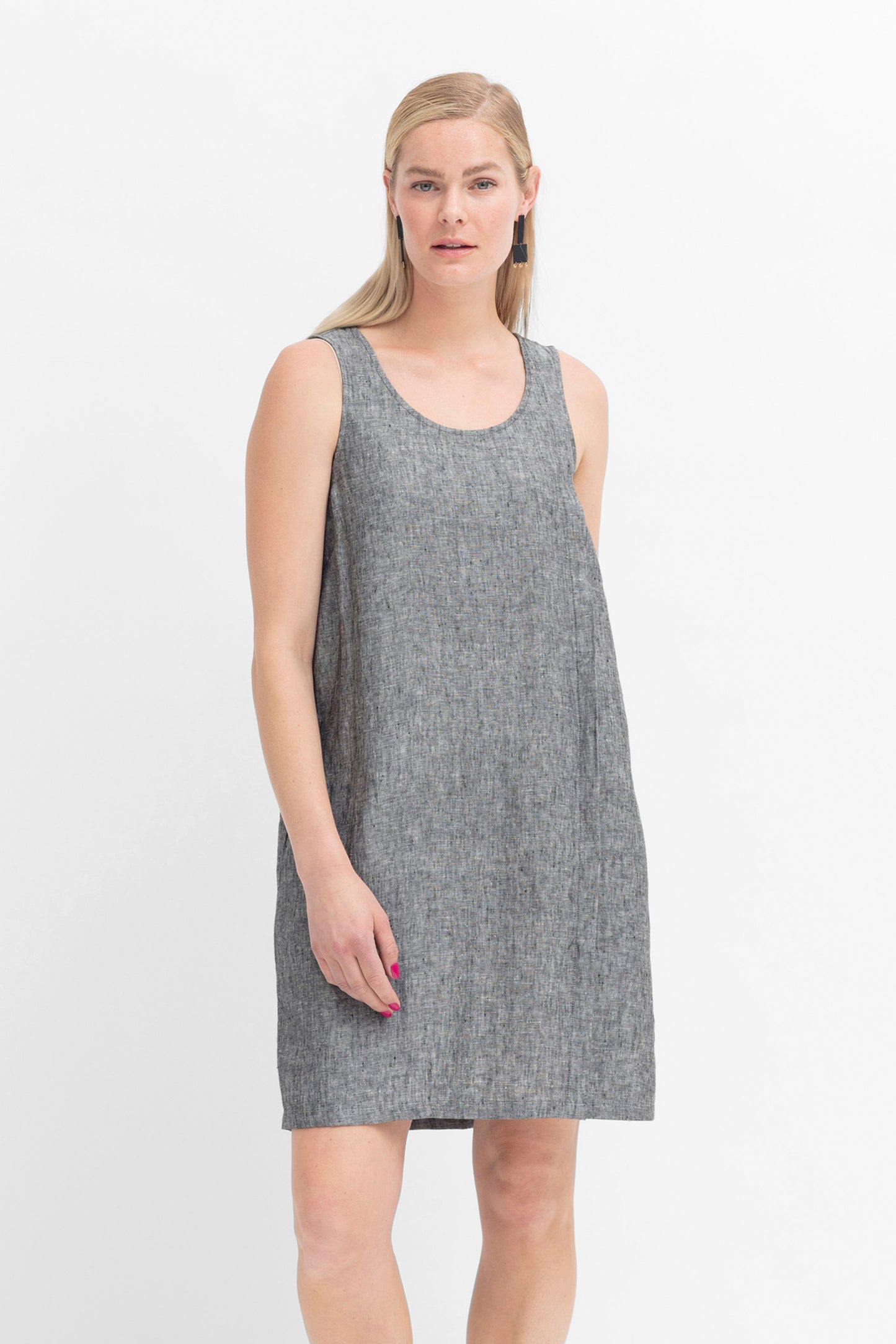 Vlek Marle French Linen Sleeveless Shift Dress Tunic Model Front | CHARCOAL TWO TONE