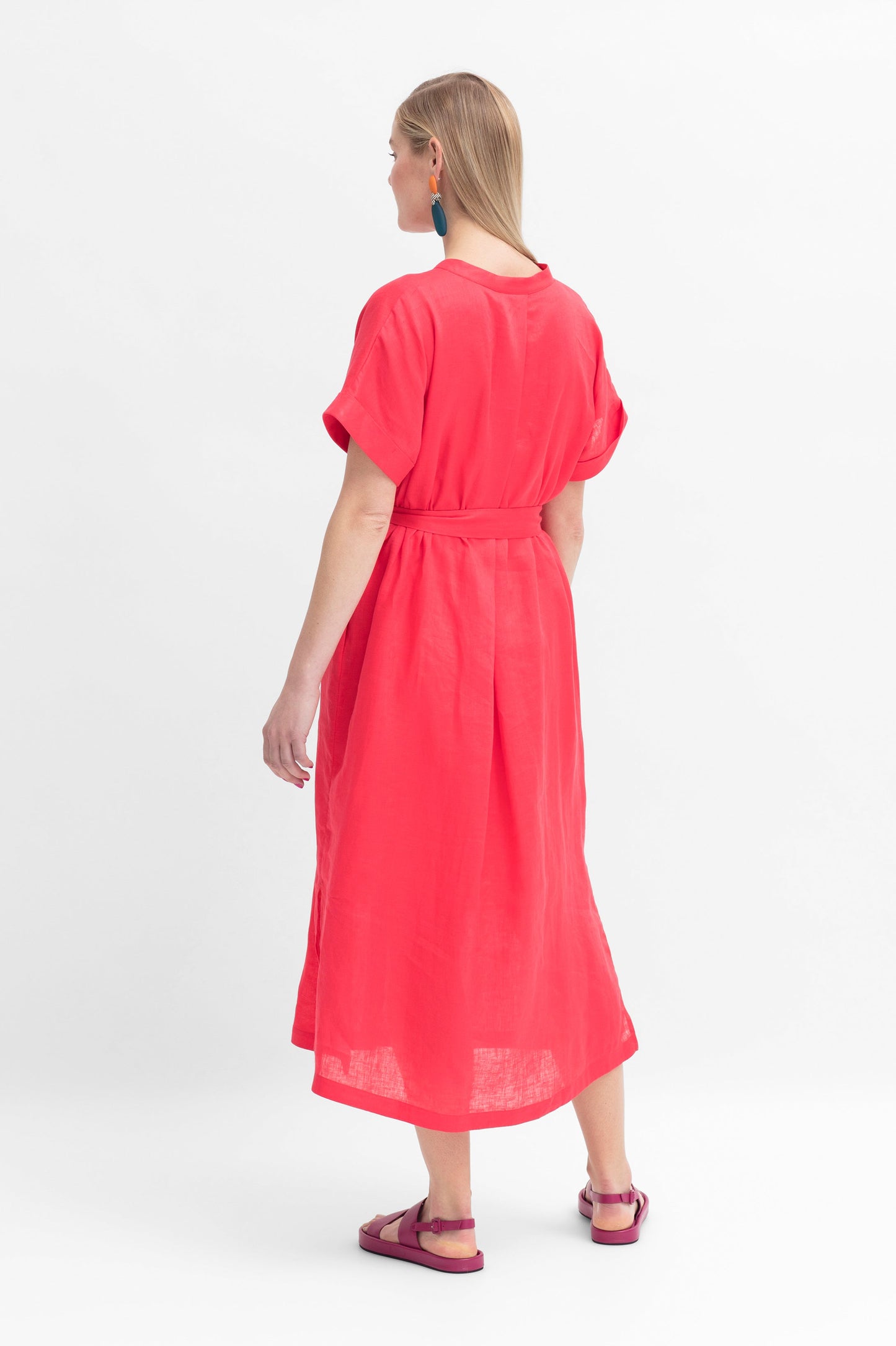 Mies French Linen Collarless Shirt Dress with Tie and Slip Model Back | CORAL PINK