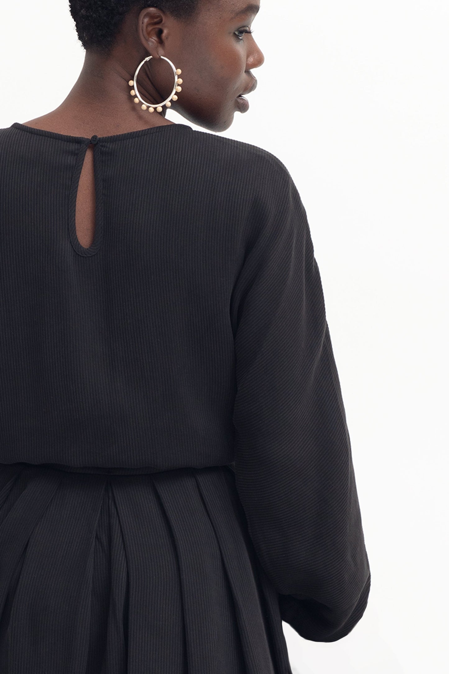 Sira Long Sleeve Ribbed Batwing Drawstring Long Dress Model Back Detail | BLACK