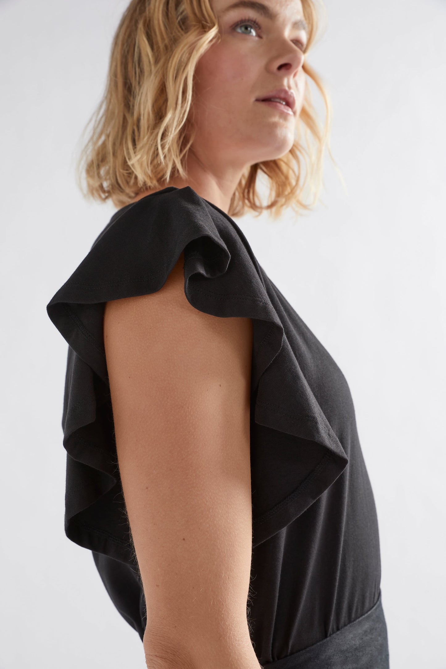 Kalen Organic Cotton Jersey Ruffle Sleeve Top Model detail  | BLACK