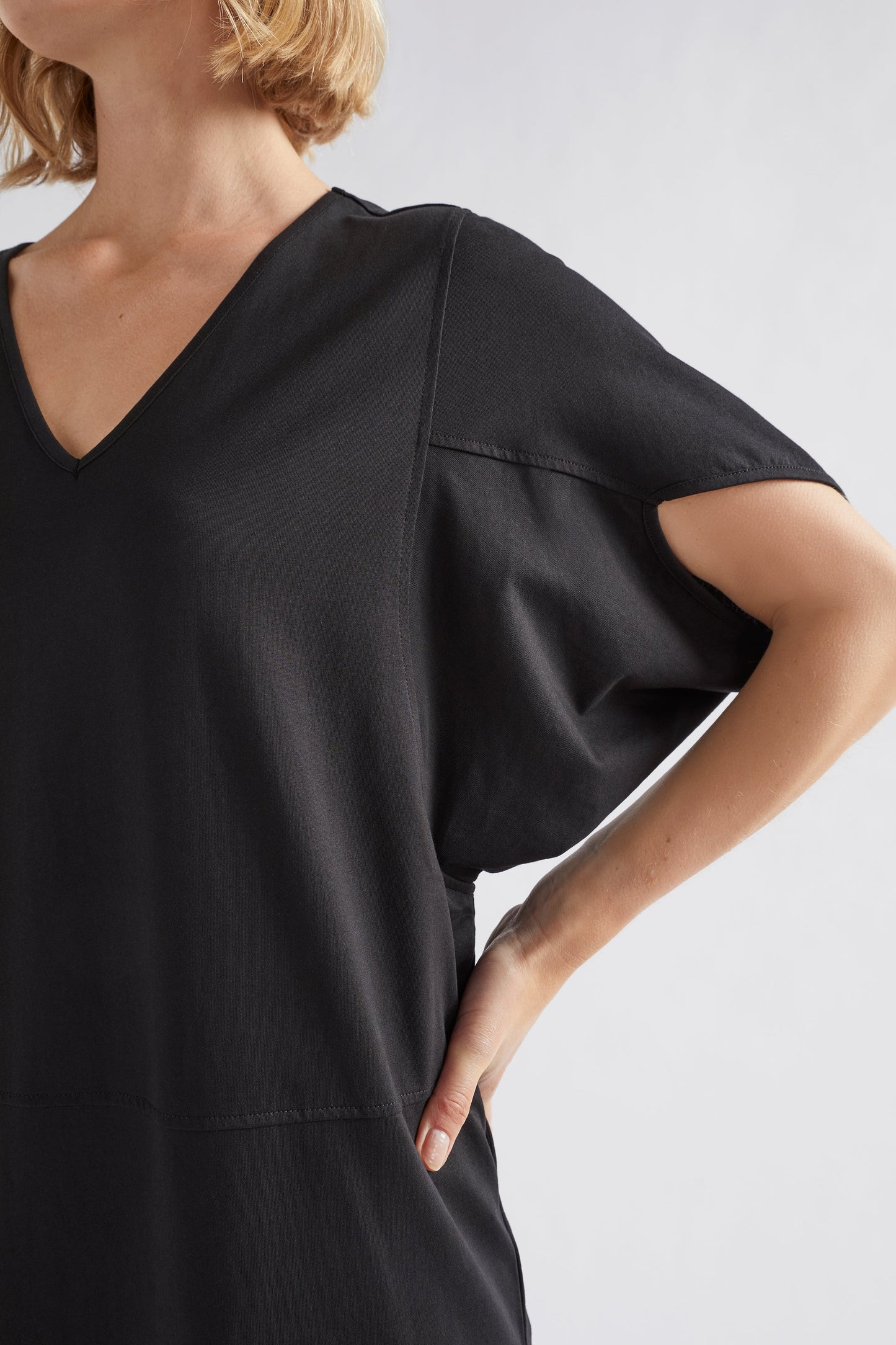 Nid Organic Cotton Jersey V-neck Dress Model Front detail | BLACK