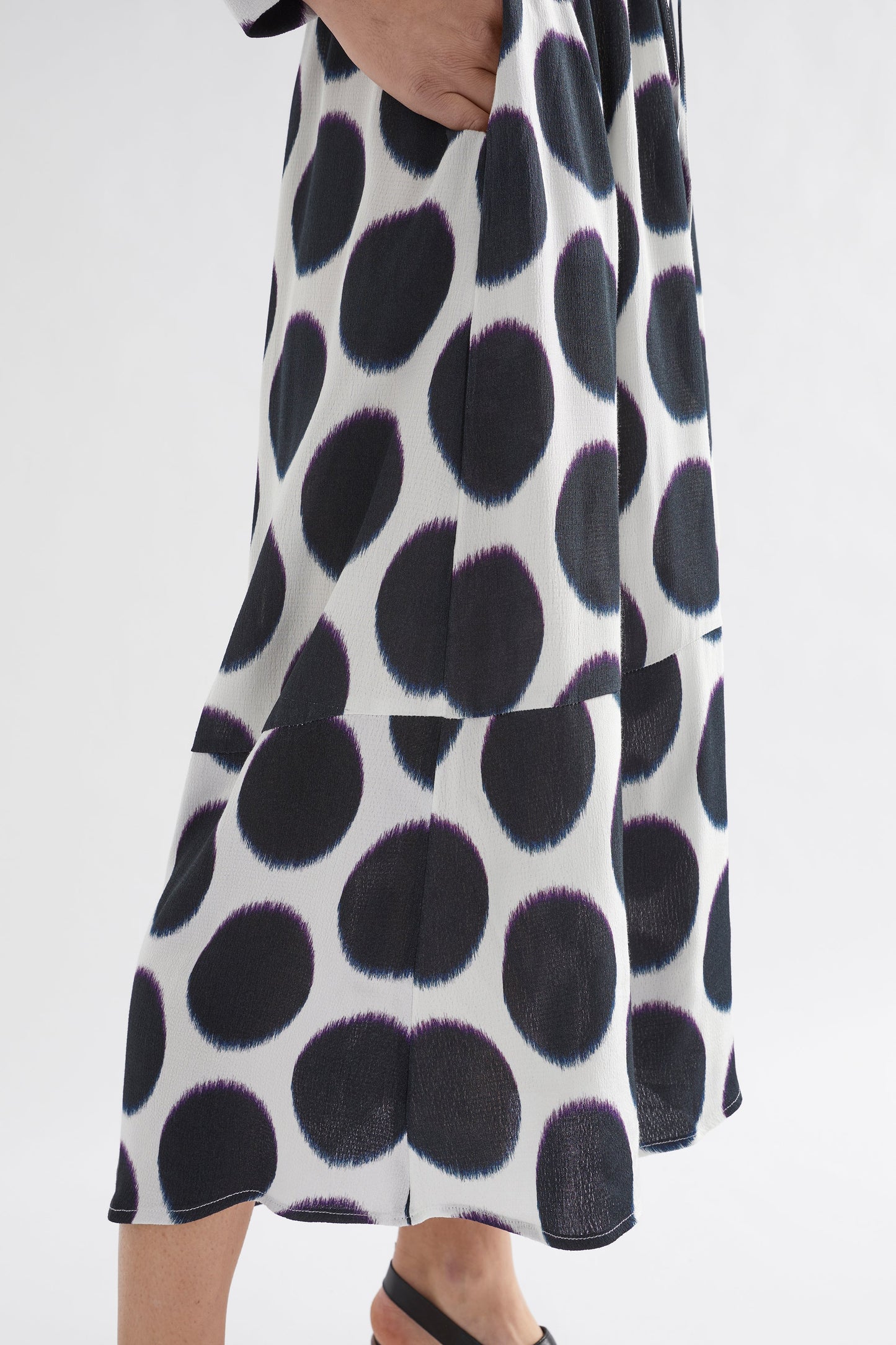 Ero Long Sleeve Mide Spot Print Dress Model Skirt Detail |  SOFT SPOT PRINT