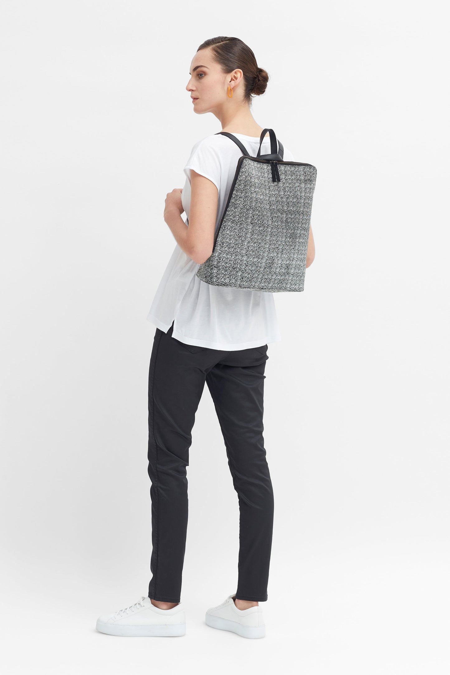 Torba Leather Backpack With Adjustable Strap Model BLACK WHITE