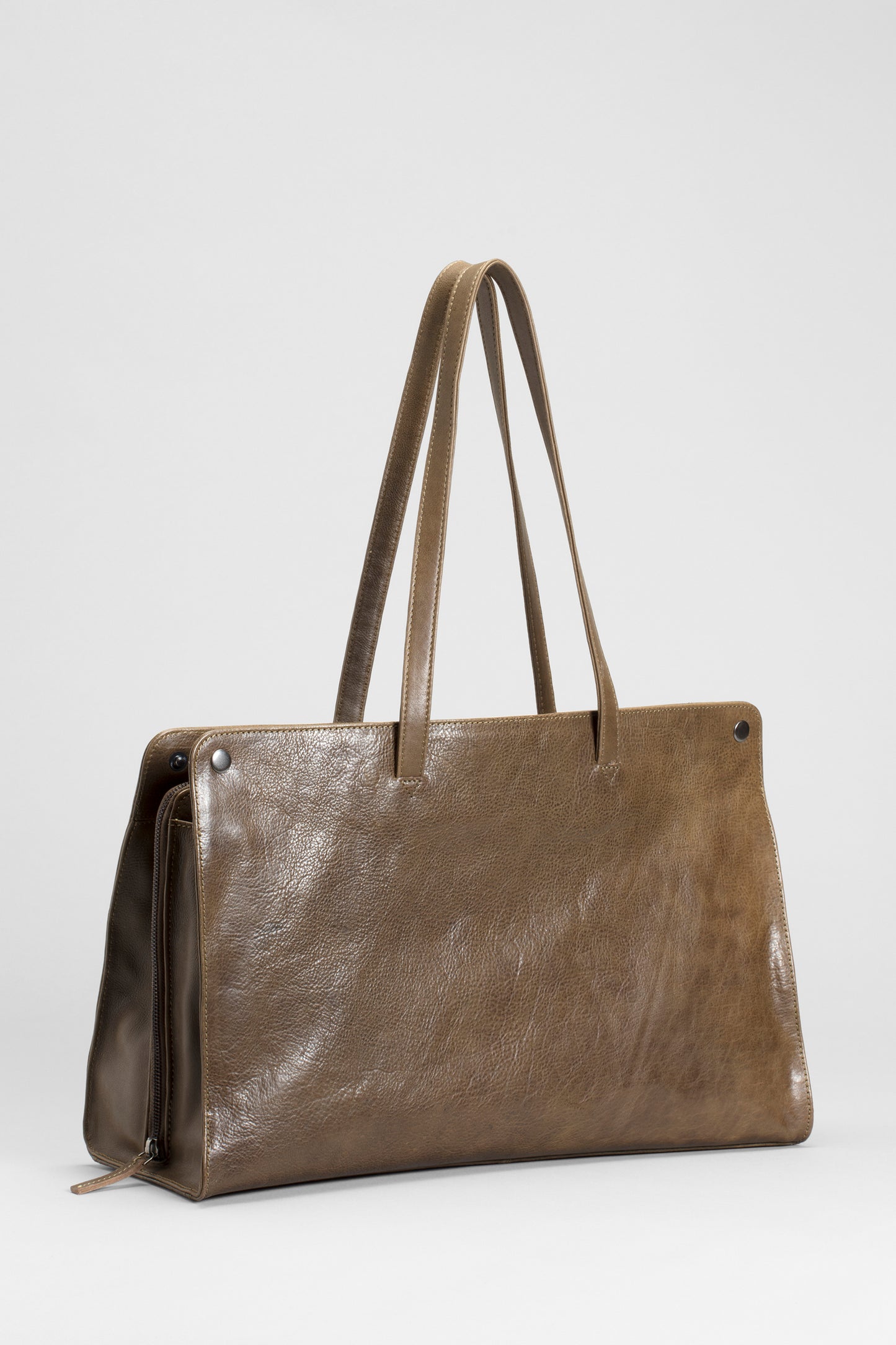 Edda Large Cow Leather 2 Pocket Bag Front | Olive