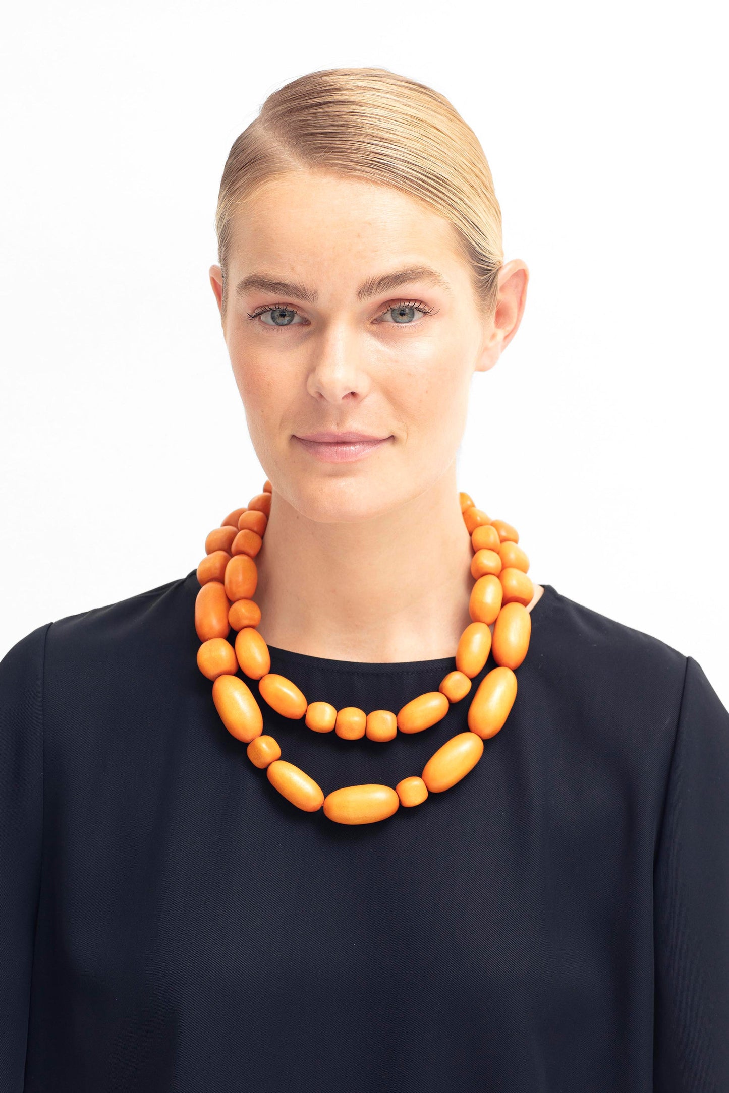 Harno Coloured Wooden Bead Chunky Double Strand Short Necklace model TANGERINE