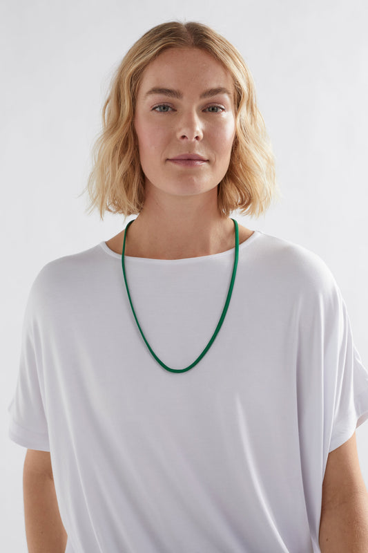 Vell Flat Mesh Chain Long Necklace Model ALOE GREEN