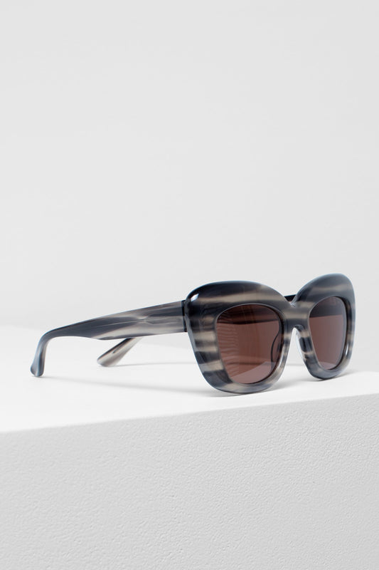 Kittan Exaggerated Cat-Eye Sunglasses Side Angled | Black